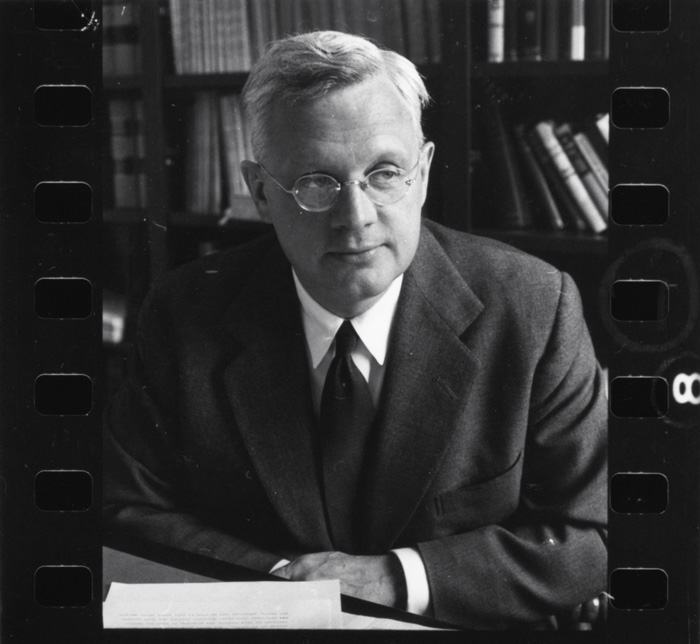Image of Robert R. Bowie