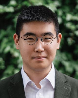 Headshot of Tianyu M. Fang.