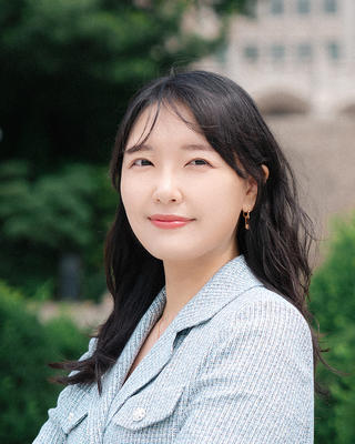 Headshot of Do Young Gong.