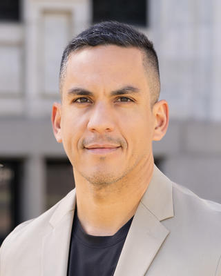 Headshot of Francisco Ruiz. 
