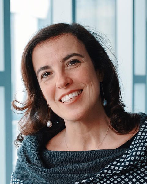 Headshot of Eliana La Ferrera.