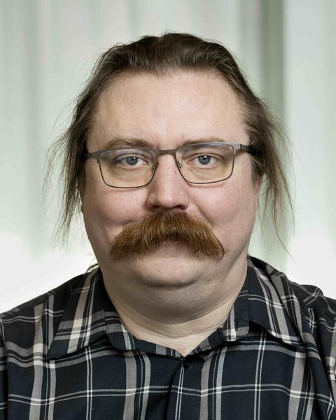 Headshot of Juho Lindman.