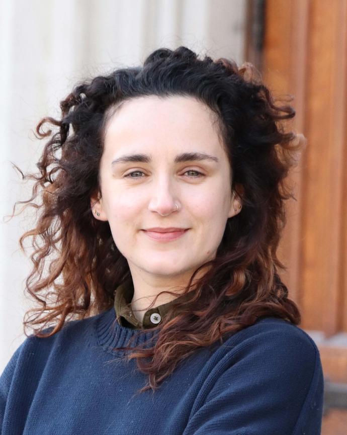 Headshot of Siân Davies.