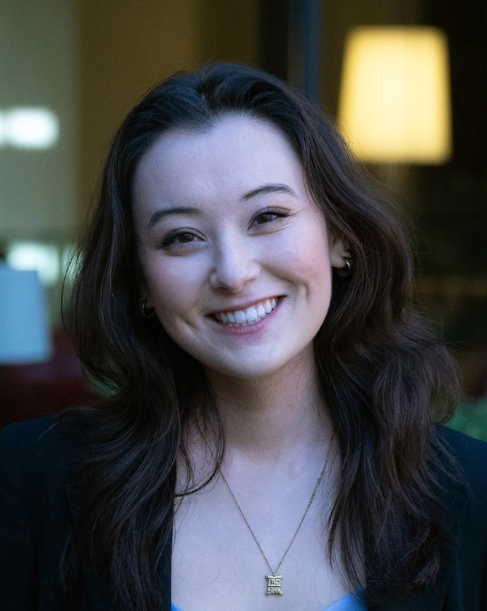 Headshot of Hana O'Looney.
