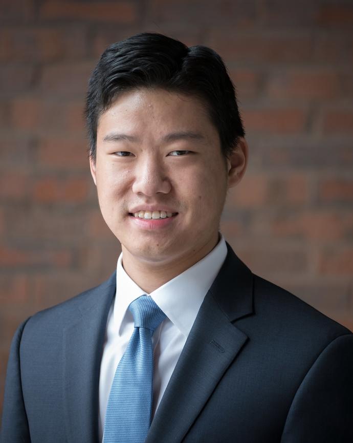 Headshot of Chris Li. 